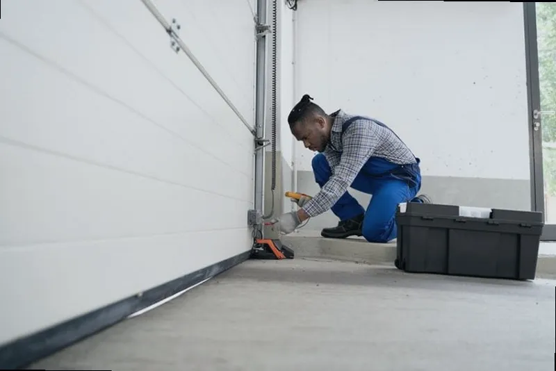 Reparación de mando y fotocélulas de puerta de garaje en Albatarrec