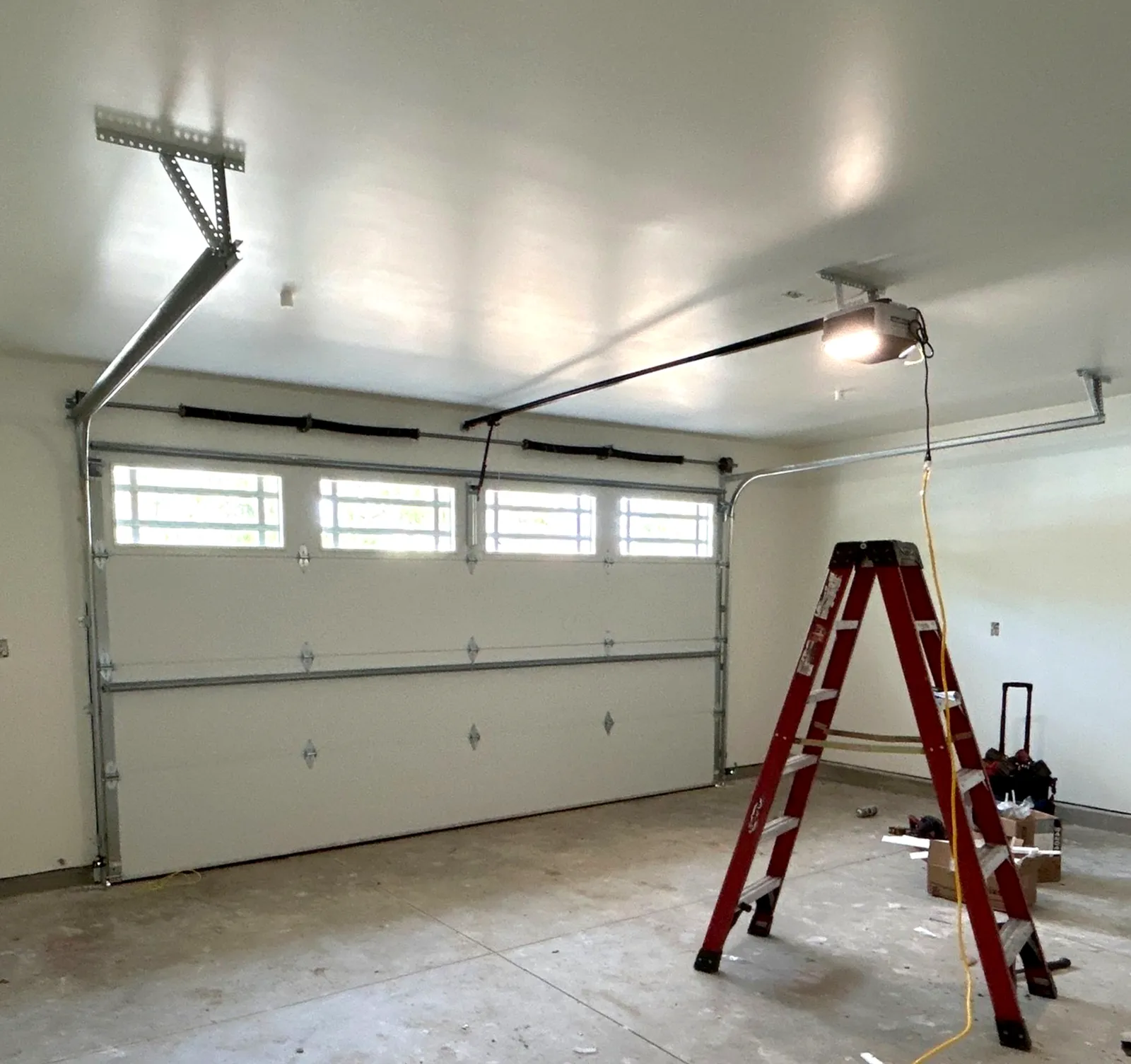 Reparación de mando y fotocélulas de puerta de garaje en Galende