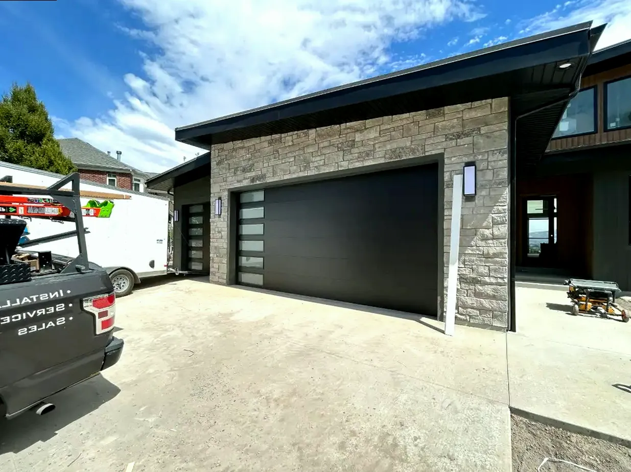 Reparación de mando y fotocélulas de puerta de garaje en Villaescusa